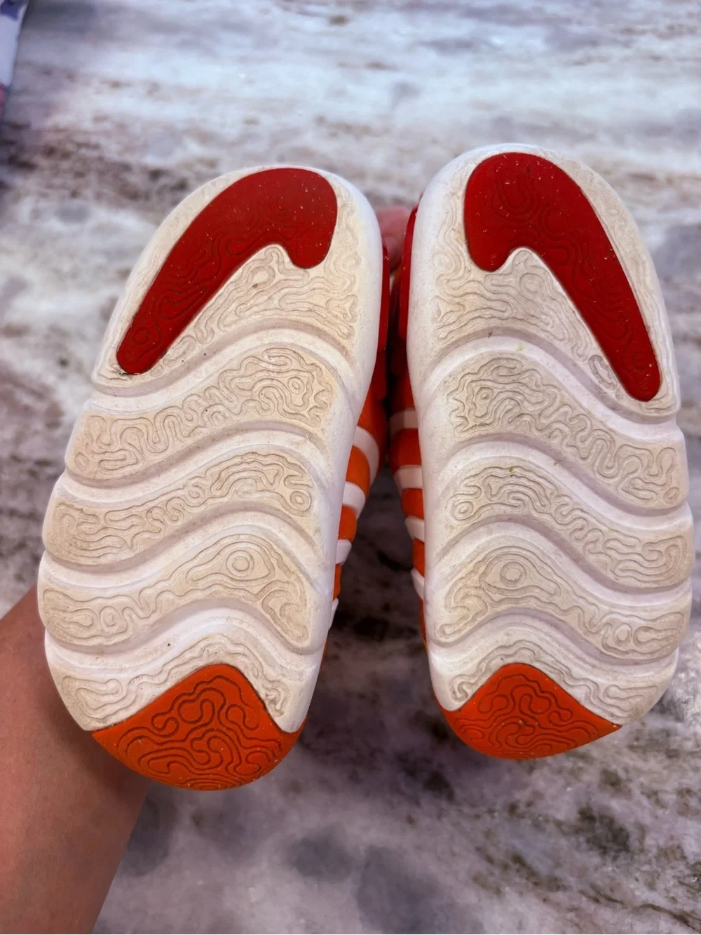 Nike easy slip
